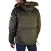 Geographical Norway - Barman_man_kaki