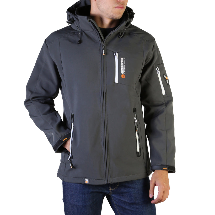 Geographical Norway - Tichri_man_dgrey