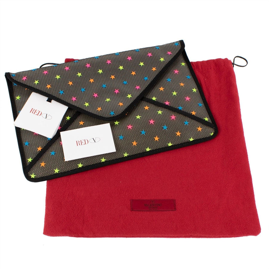 Envelope Opaque Mesh Star Clutch - Gray / Multi