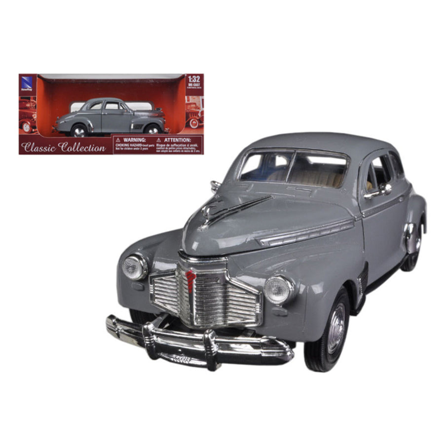 1941 Chevy Special Deluxe 5-passenger Coupe Grey 1/32 Diecast Model Car By New Ray Nr55193