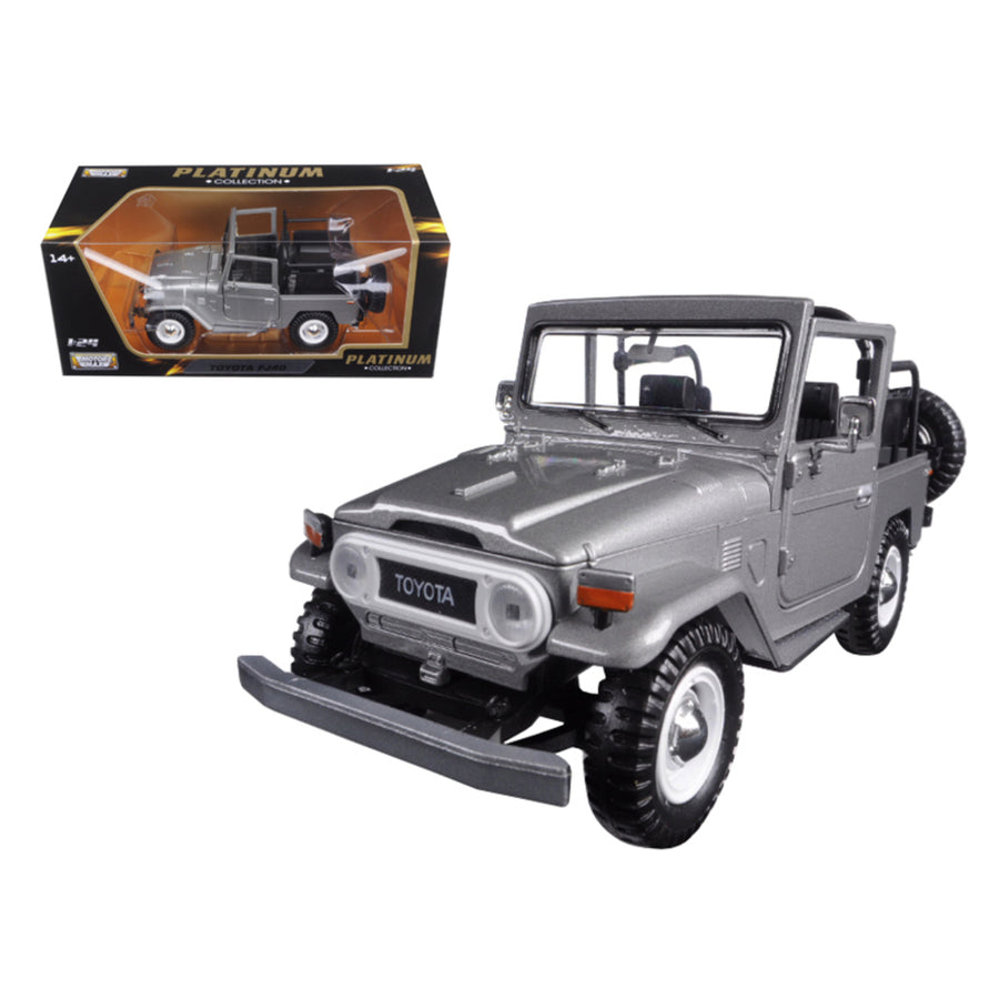 Toyota Fj40 Fj 40 Convertible Silver 1/24 Diecast Model Car By Motormax 79330s