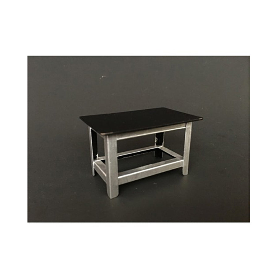 Metal Work Bench For 1:24 Scale Models By American Diorama 77531