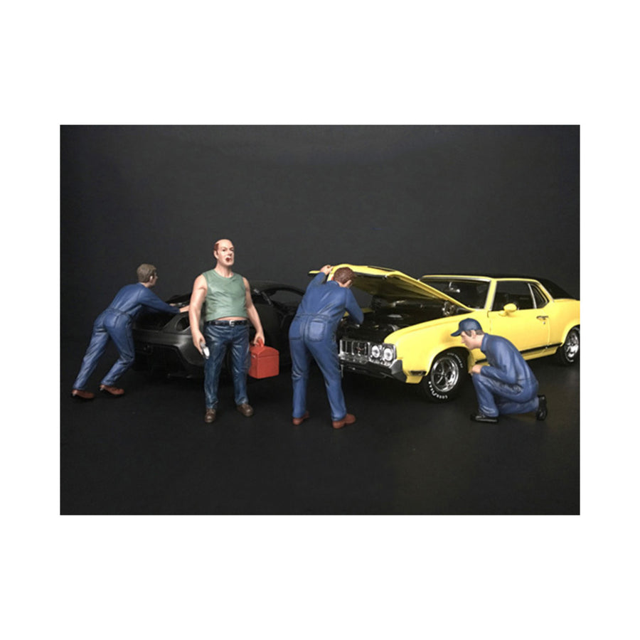 Mechanic Classic 4 Piece Figurine Set For 1/24 Scale Models By American Diorama 38277-38278-38279-38280