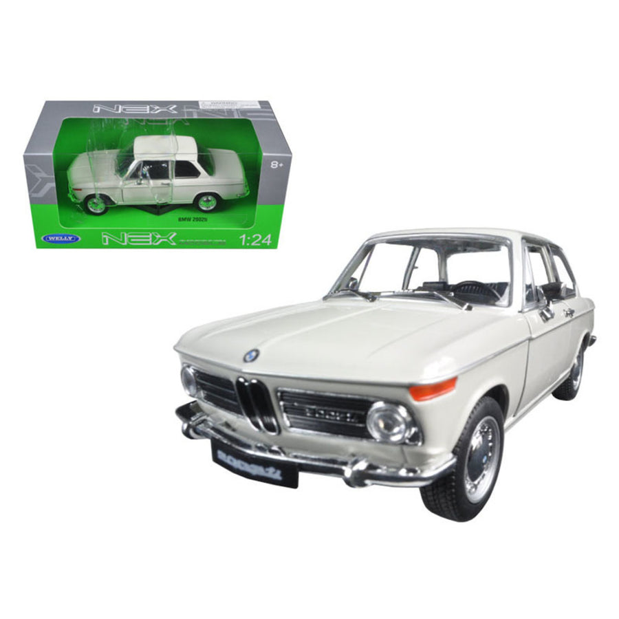 Bmw 2002 Ti Cream 1/24-1/27 Diecast Model Car By Welly 24053crm