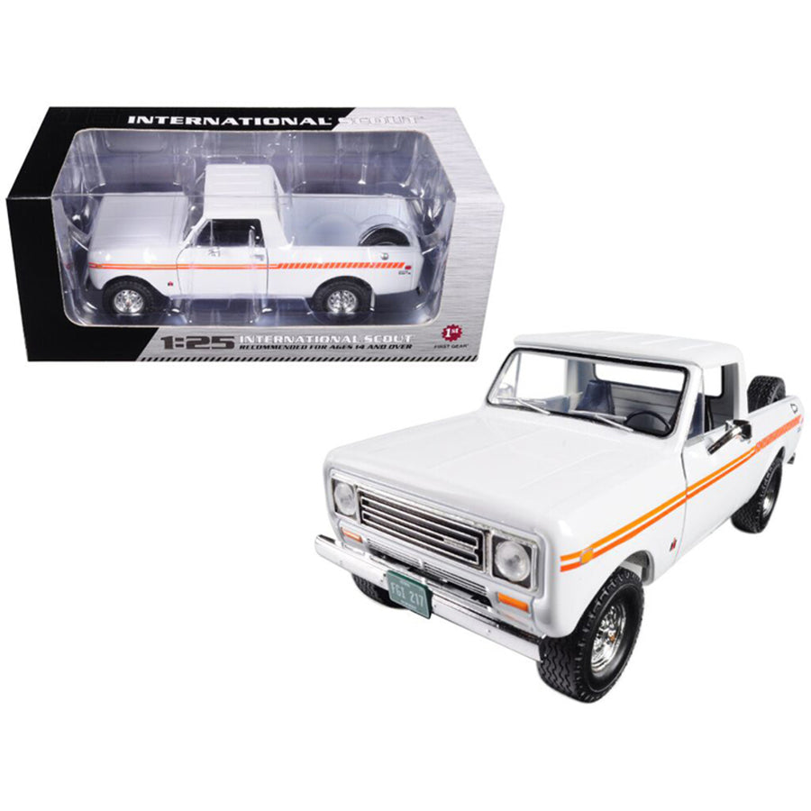 1979 International Scout Terra Pickup Truck White / Orange Spear 1/25 Diecast Model Car By First Gear 49-0407