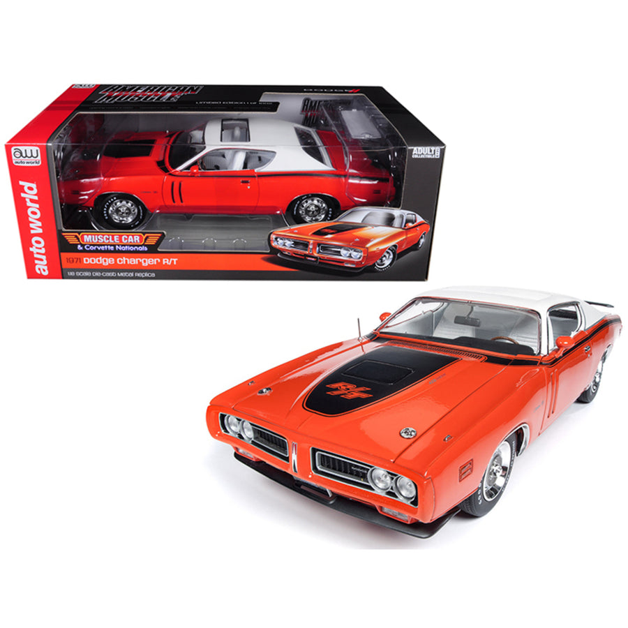 1971 Dodge Charger R/t With Sunroof Orange And White Top (mcacn) Limited Edition To 1002 Pieces Worldwide 1/18 Diecast Model Car By Autoworld Amm1148
