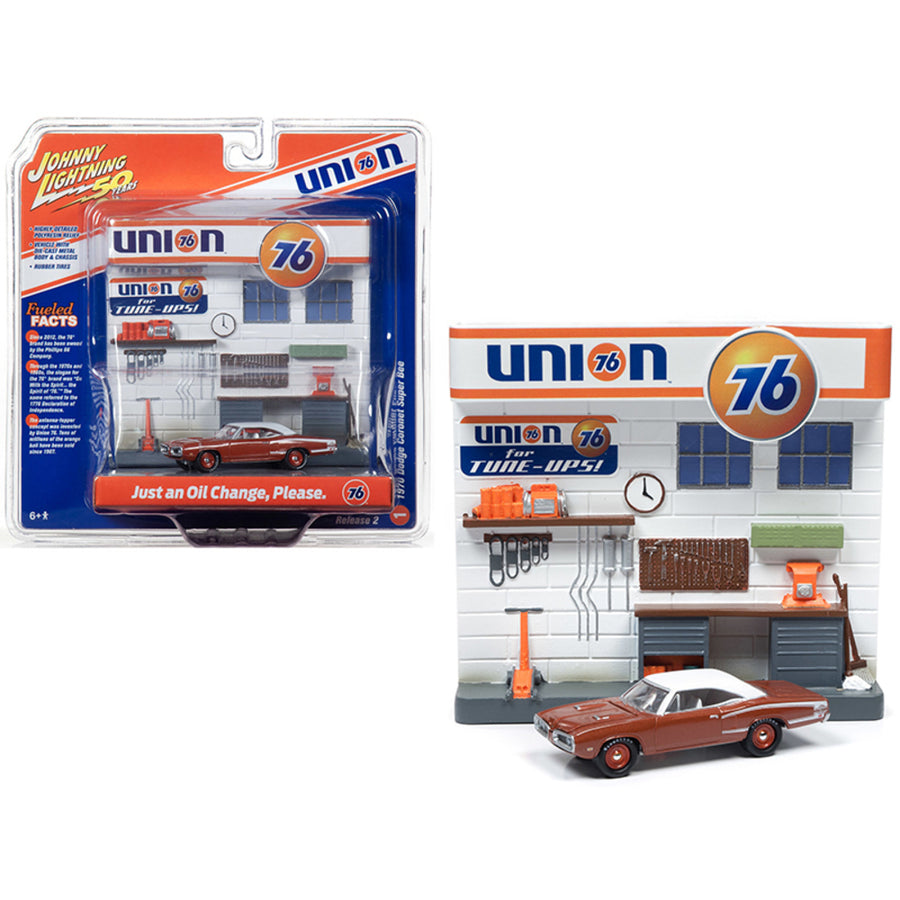 1970 Dodge Coronet Super Bee Brown With White Top And Union 76 Interior Service Gas Station Facade Diorama Set Johnny Lightning 50th Anniversary 1/64 Diecast Model Car By Johnny Light Jldr007-union76