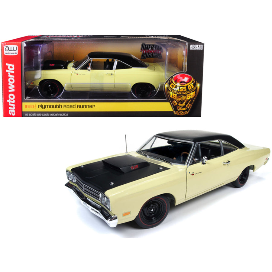 1969/5 Plymouth Road Runner Coupe Sunfire Yellow With Black Top And Hood Looney Tunes Class Of 1969 Limited Edition To 1,002 Pieces Worldwide 1/18 Diecast Model Car By Autoworld Amm1179