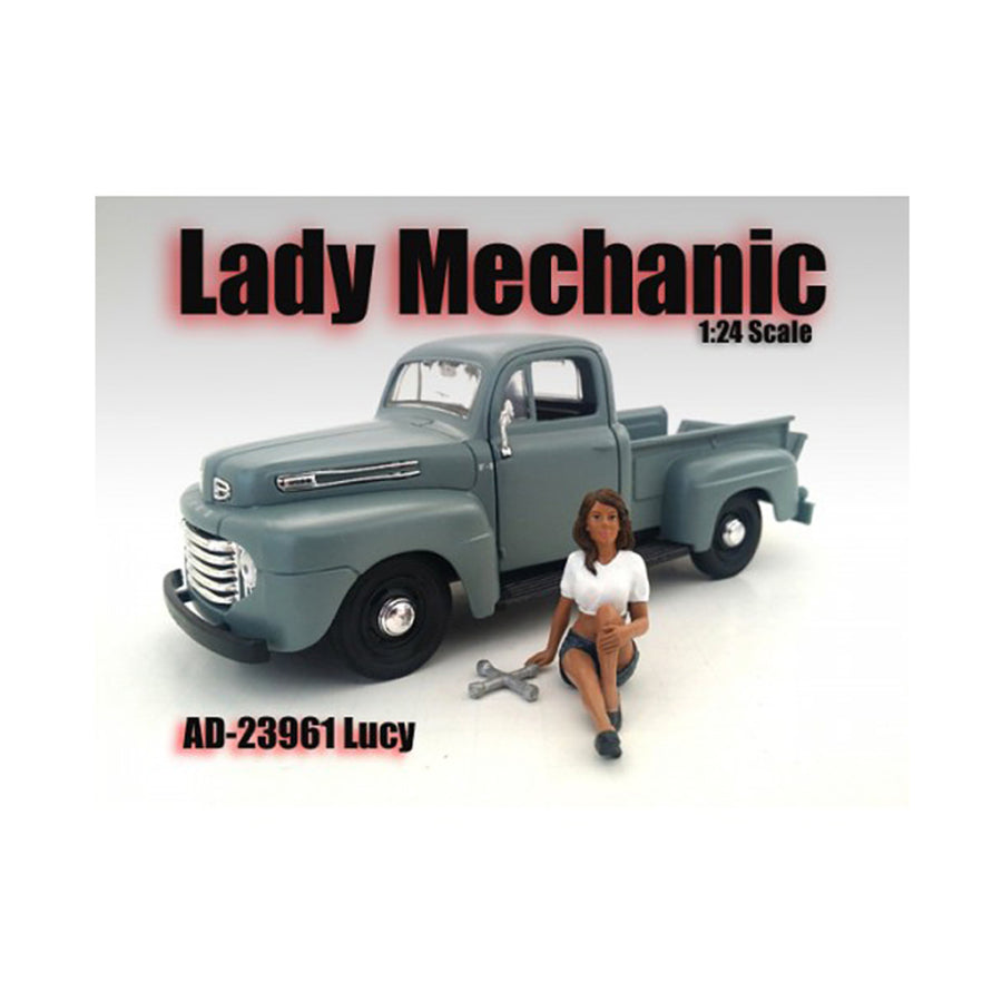 Lady Mechanic Lucy Figurine For 1/24 Scale Models By American Diorama 23961