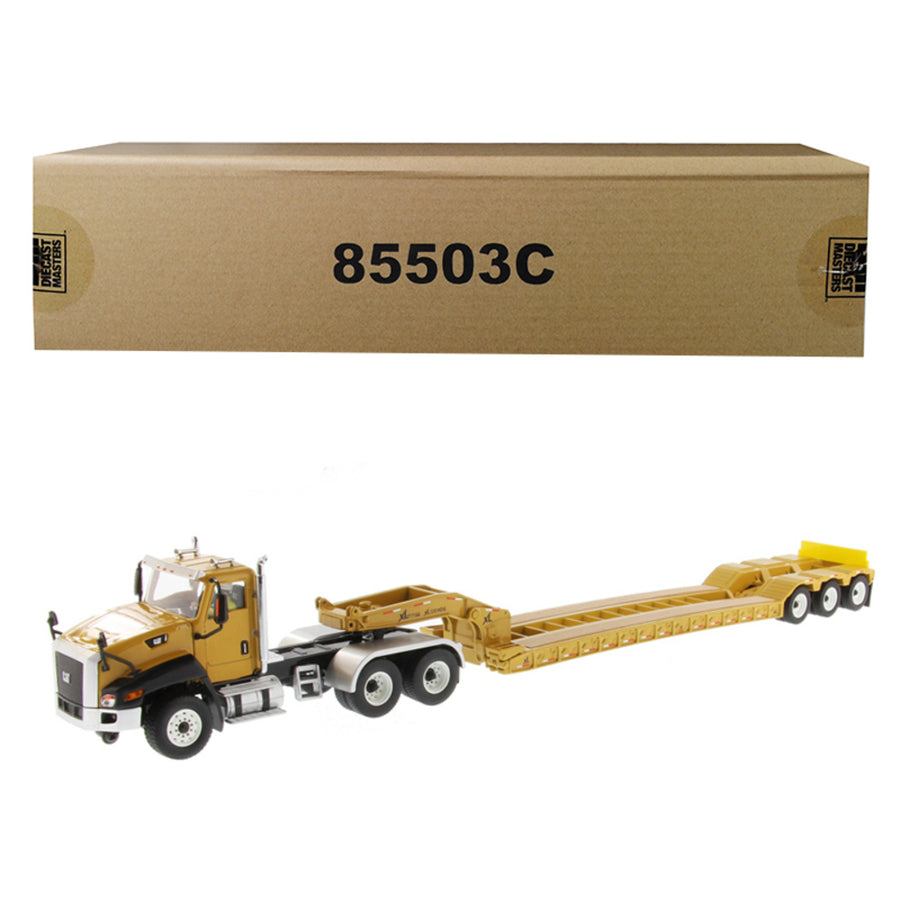 Cat Caterpillar Ct660 Day Cab With Xl 120 Low-profile Hdg Lowboy Trailer And Operator Core Classics Series 1/50 Diecast Model By Diecast Masters 85503c