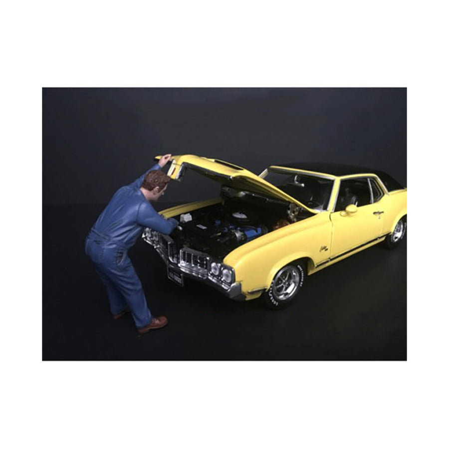 Mechanic Frank Under The Hood Figurine For 1/18 Scale Models By American Diorama 38179