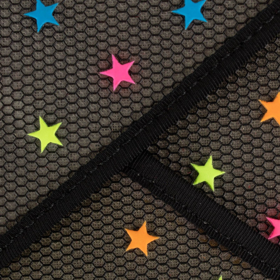 Envelope Opaque Mesh Star Clutch - Gray / Multi