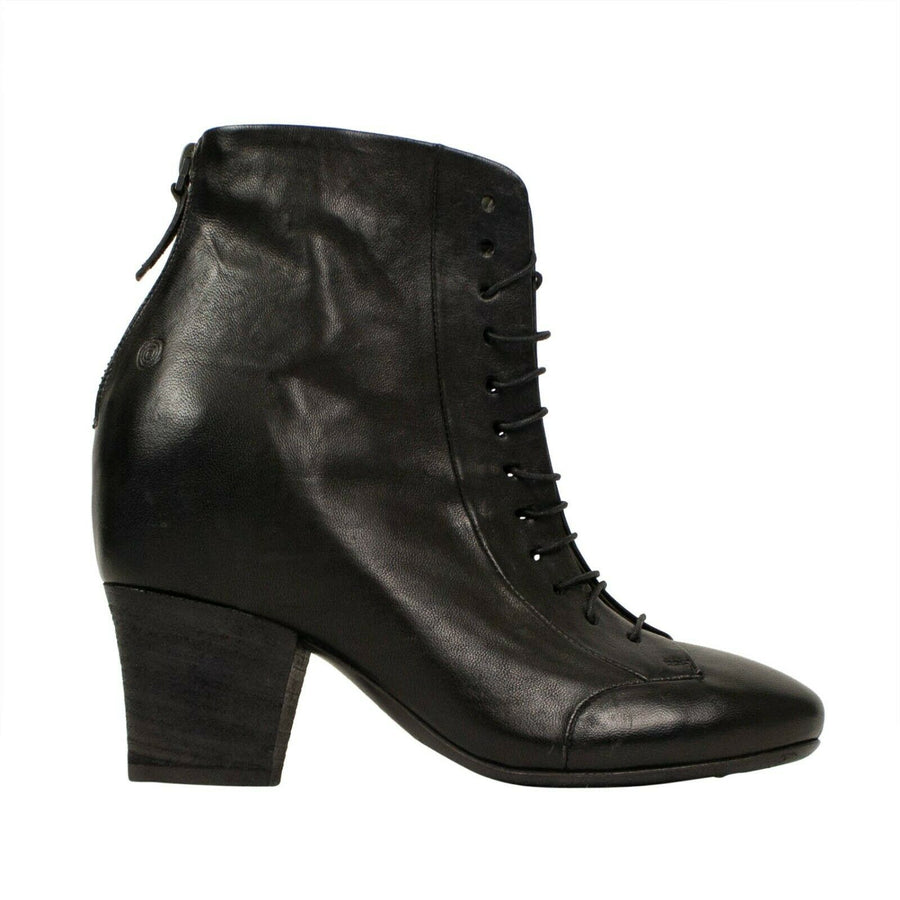 Scavata Leather Lace Up Ankle Boots - Black