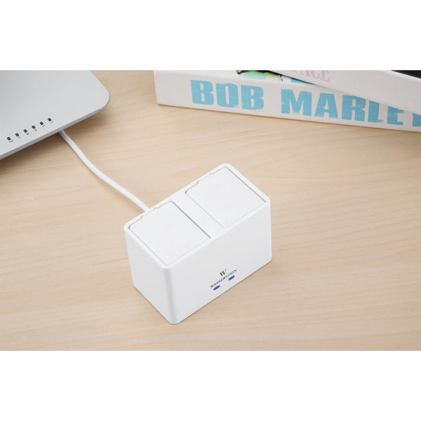 Charging Station for 2 Arlo(R) Pro or Go Rechargeable Batteries (White)