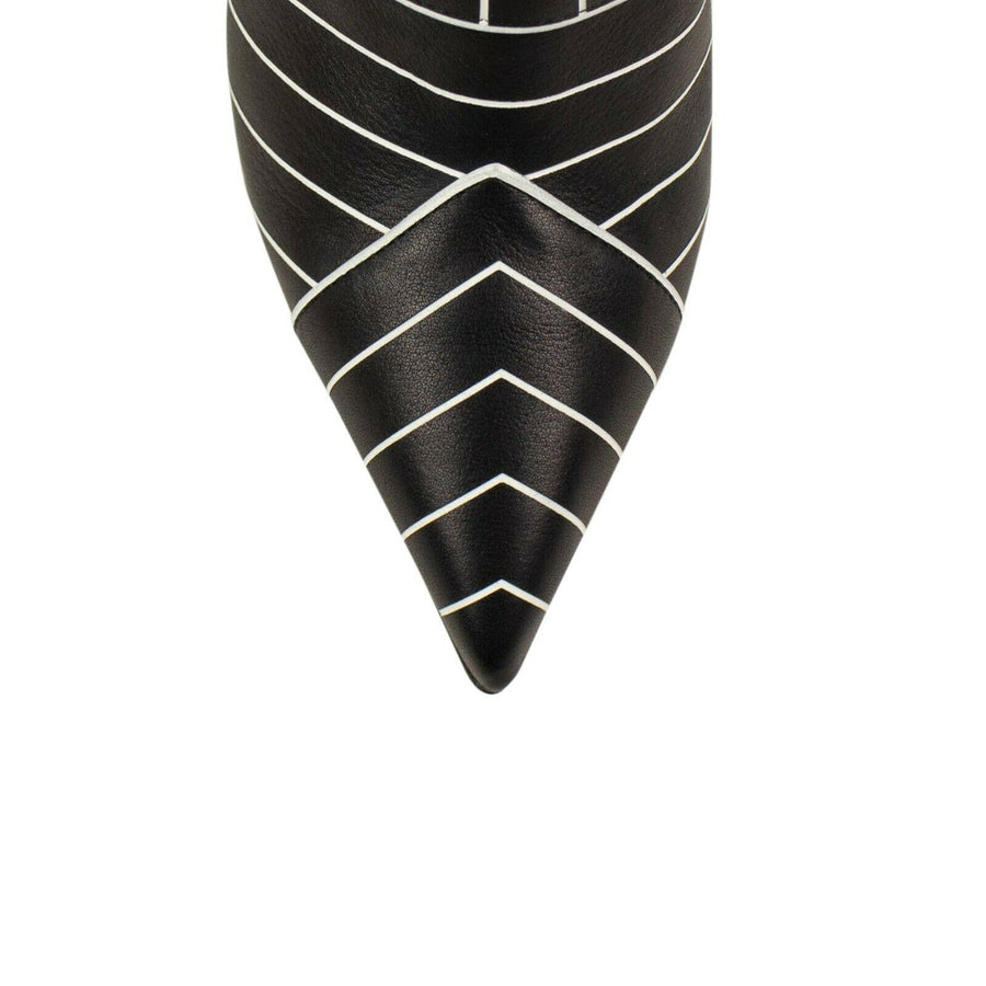 'Josselynn' Ankle Boots - Black/White