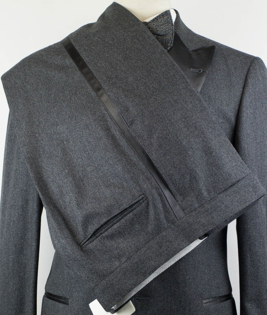 Wool Satin Peak Lapels Tuxedo - Gray