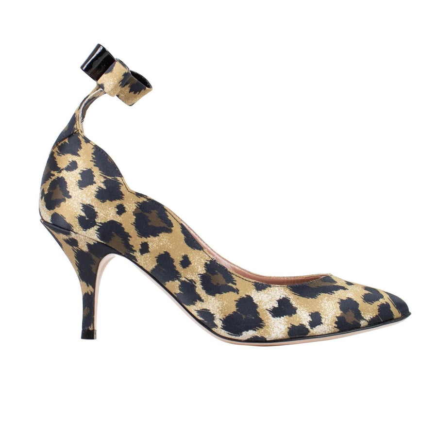 Leather Scalloped Bow Pumps - Leopard