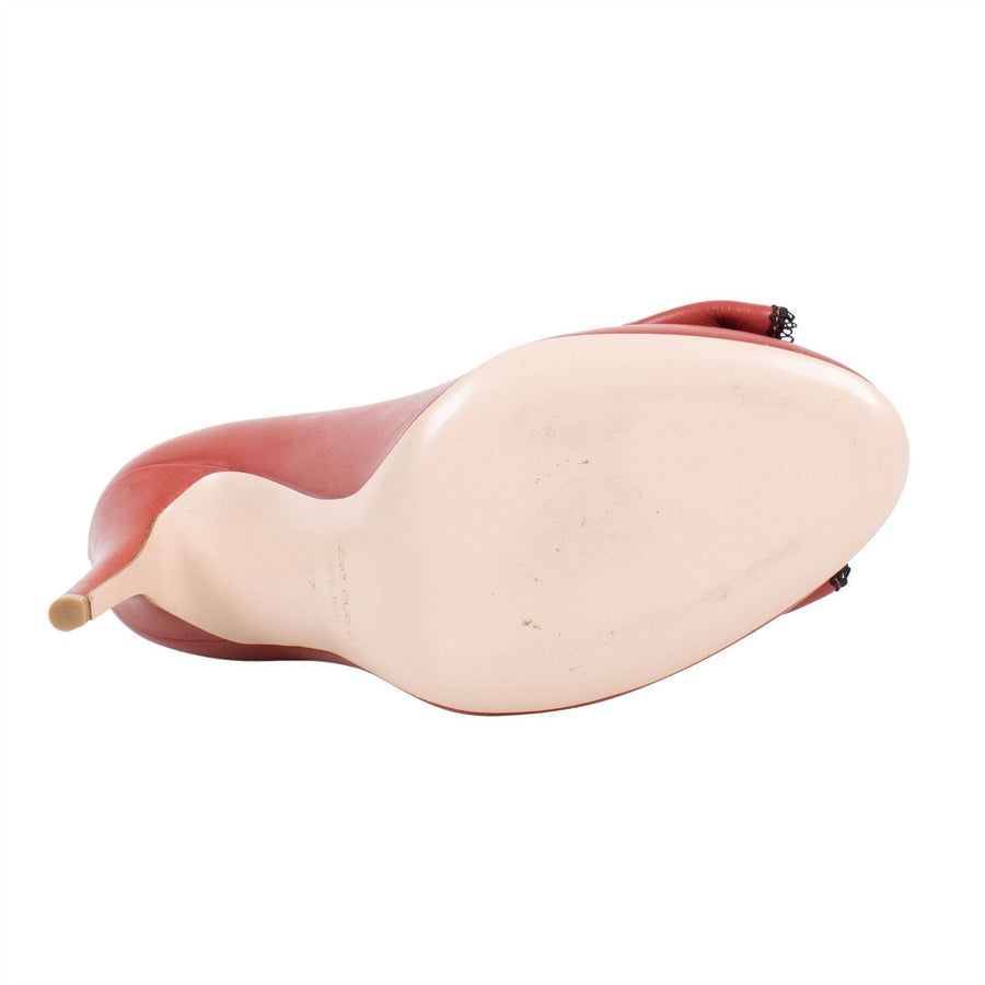 Leather Scalloped Edge Bow Pumps - Red