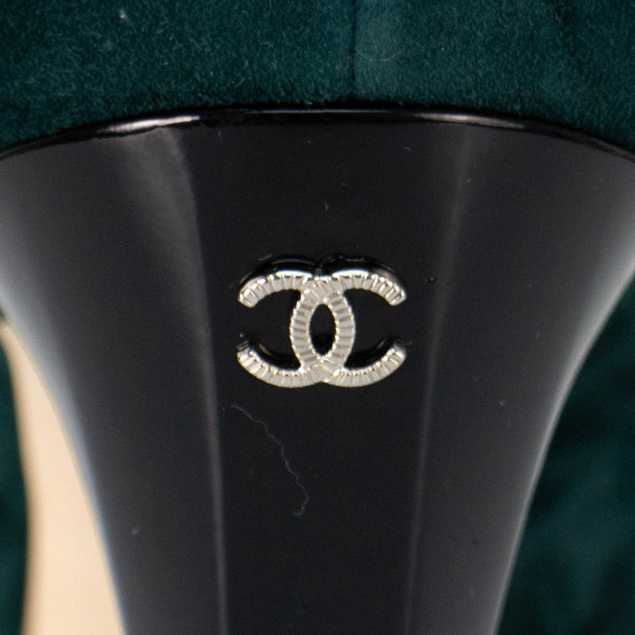 Suede And Patent Leather Cap Toe Pumps - Green
