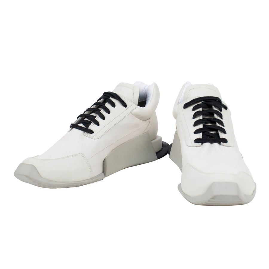 Level Runner Low Sneaker - White