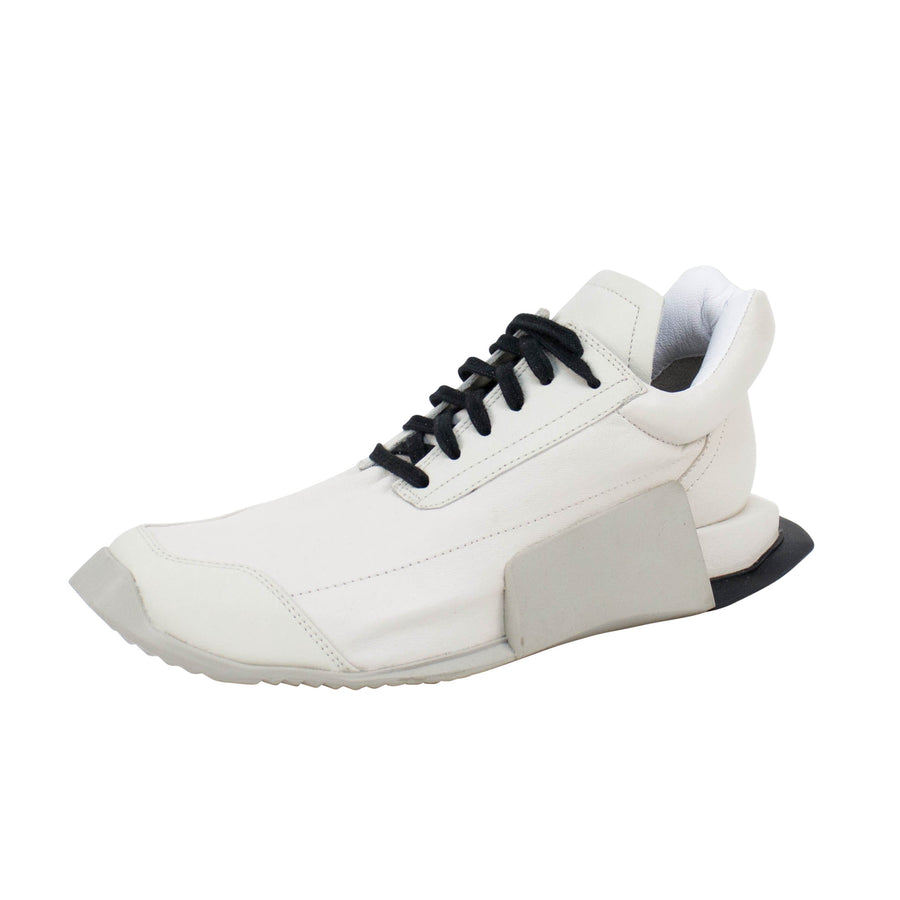 Level Runner Low Sneaker - White