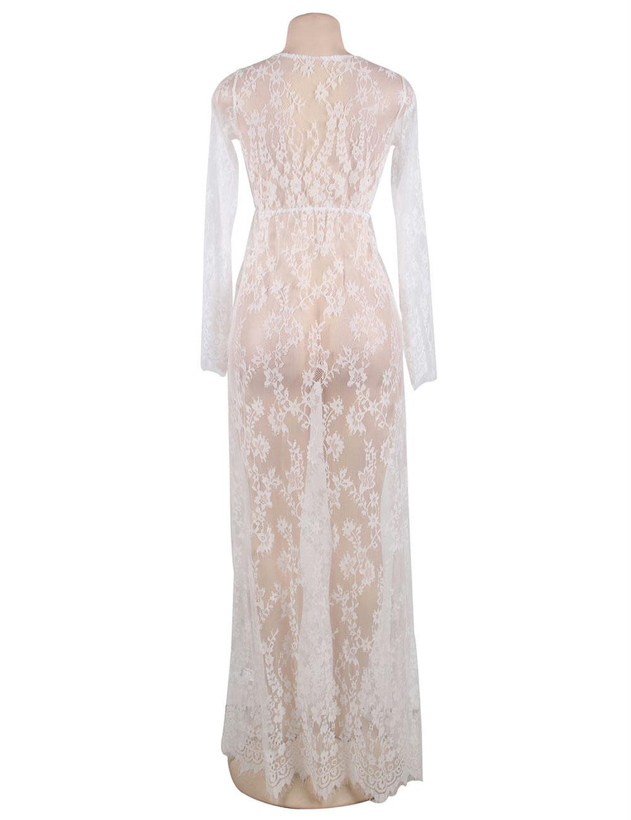 Plus Size White Delicate Lace Long Sleepwear Gown