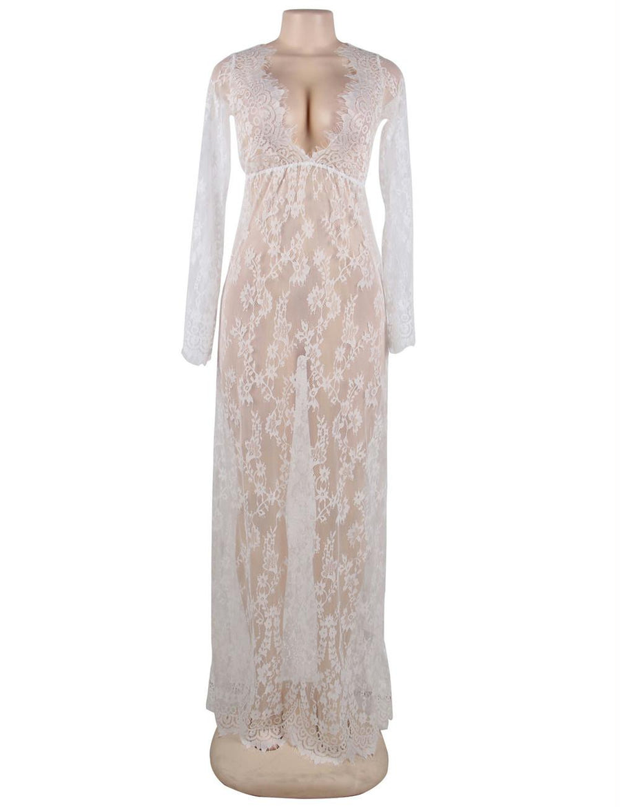 Plus Size White Delicate Lace Long Sleepwear Gown