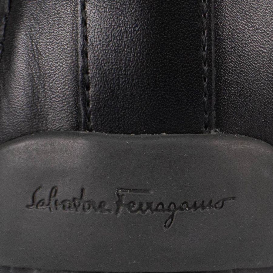 Gubbio Signature Buckle Loafers - Black