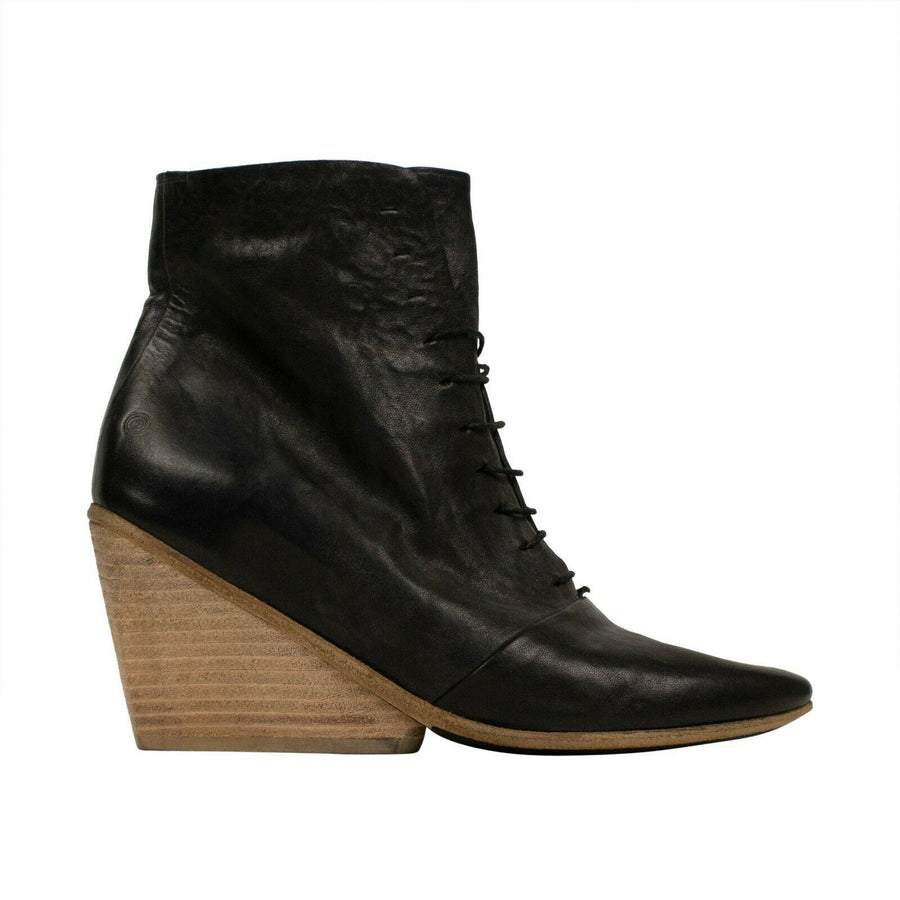 Distressed Horse Skin Leather Boots - Black
