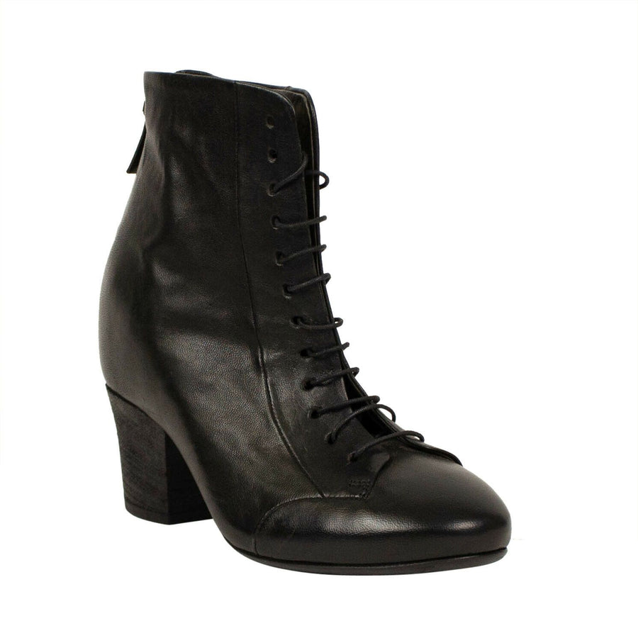 Scavata Leather Lace Up Ankle Boots - Black